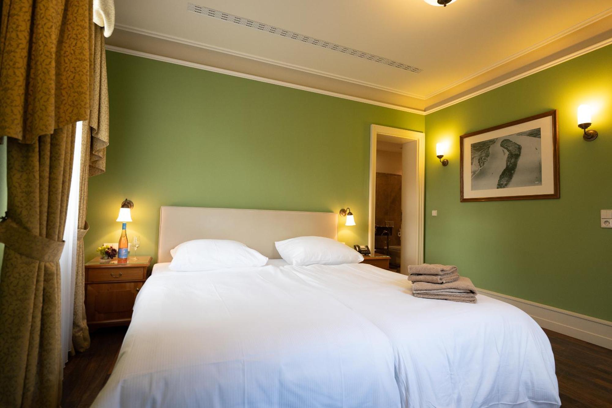Gutshotel Weingut Schloss Reinhartshausen Eltville am Rhein Exterior photo